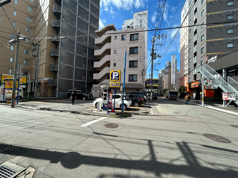岩手県のアクアAGAクリニック盛岡院の駐車場
